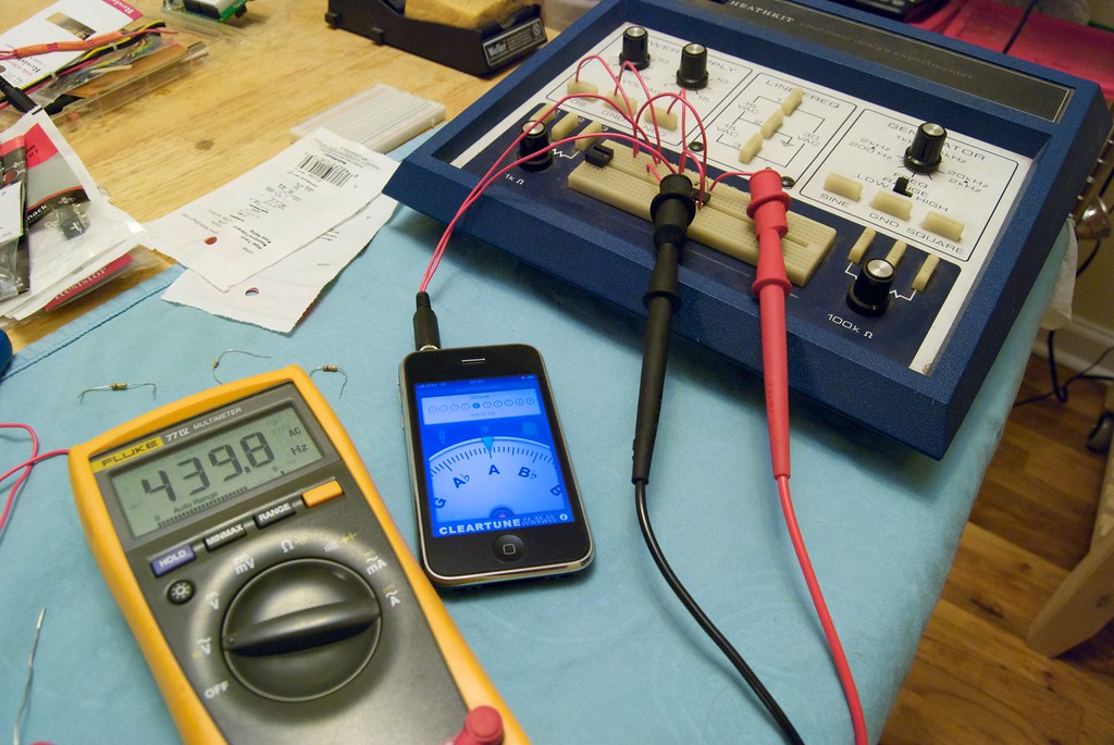Diagnostic d'une carte électronique au multimètre