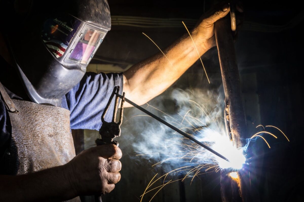 Checklist pour choisir et évaluer un atelier de soudure local