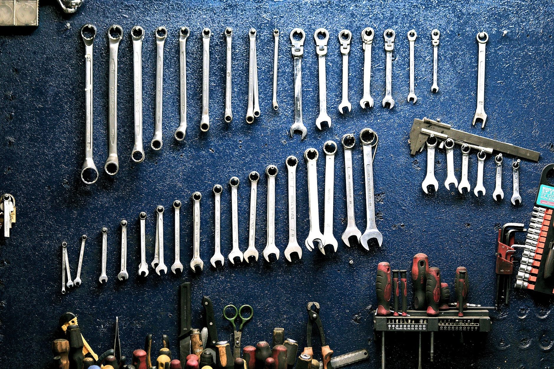 Selecting the Right Metal Fabrication System for Your Home