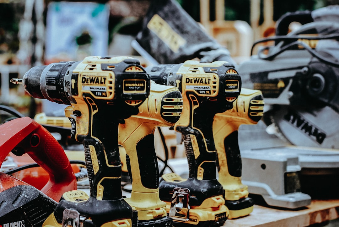 Maximizing Heavy Lifting with High-Capacity Lifting Magnets